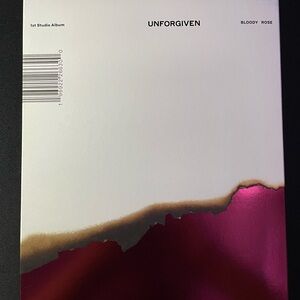 le sserafim unforgiven album bloody rose version